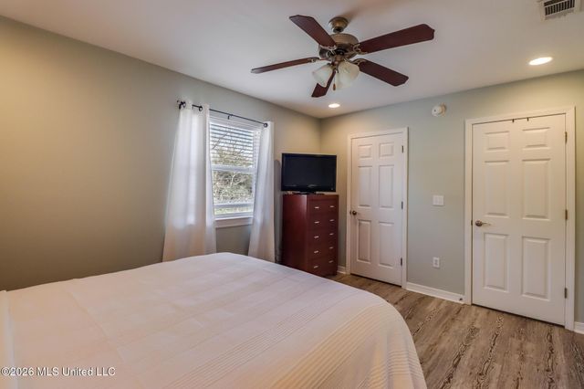 1282 Beach Boulevard, 209, Biloxi, MS 39530