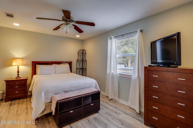 1282 Beach Boulevard, 209, Biloxi, MS 39530