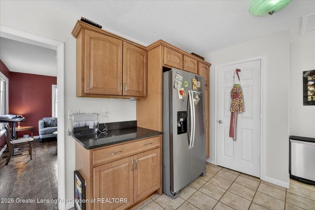 630 E Greenlawn Avenue, Lansing, MI 48910