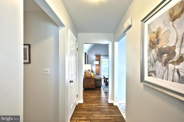 6 S SHAFFER DR, New Freedom, PA 17349