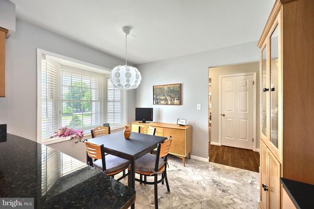 6 S SHAFFER DR, New Freedom, PA 17349