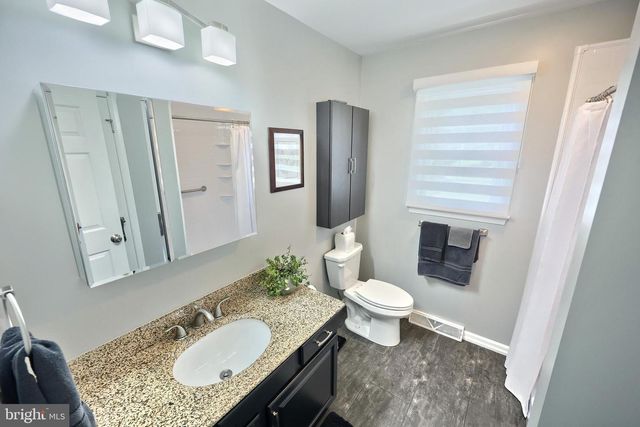 6 S SHAFFER DR, New Freedom, PA 17349