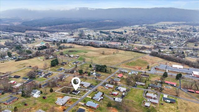 308 Hunt Avenue, Church Hill, TN 37642