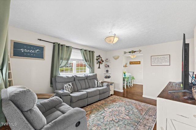 308 Hunt Avenue, Church Hill, TN 37642