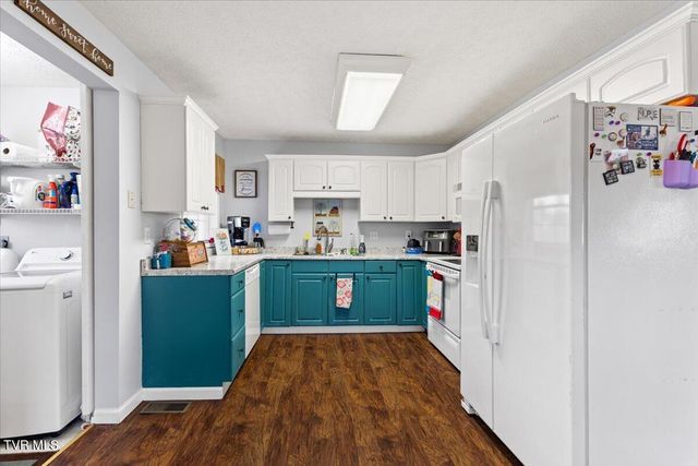 308 Hunt Avenue, Church Hill, TN 37642