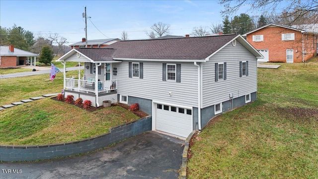 308 Hunt Avenue, Church Hill, TN 37642