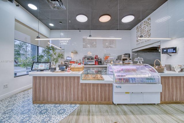 Restaurant For Sale On Busy Biscayne Boulevard, North Miami Beach, FL 33160