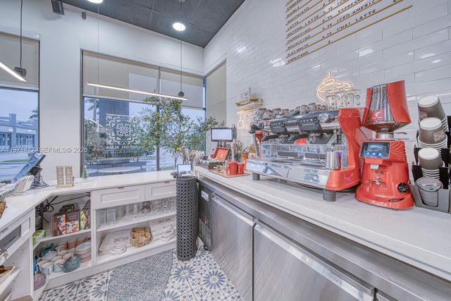 Restaurant For Sale On Busy Biscayne Boulevard, North Miami Beach, FL 33160