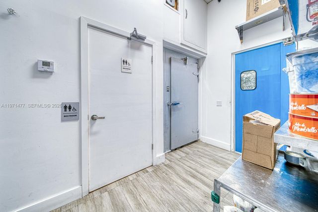 Restaurant For Sale On Busy Biscayne Boulevard, North Miami Beach, FL 33160