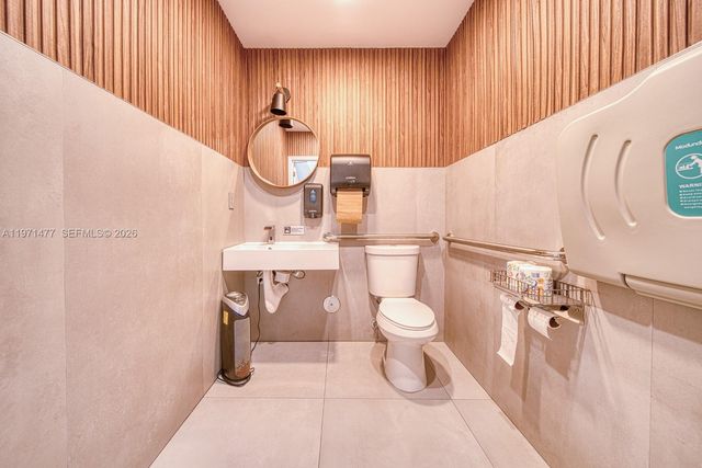 Restaurant For Sale On Busy Biscayne Boulevard, North Miami Beach, FL 33160