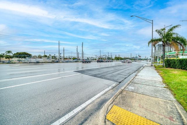 Restaurant For Sale On Busy Biscayne Boulevard, North Miami Beach, FL 33160