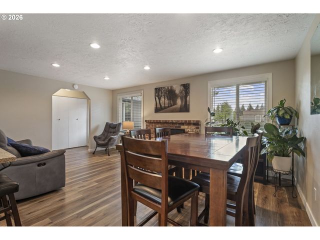 21532 Se ALDER St, Gresham, OR 97030