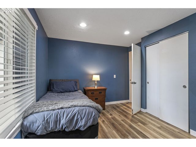 21532 Se ALDER St, Gresham, OR 97030