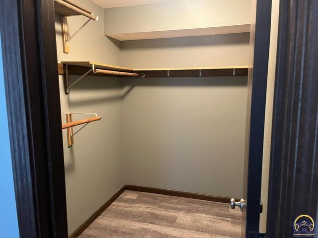 2925 SW Maupin Ln Apt 201, Topeka, KS 66614