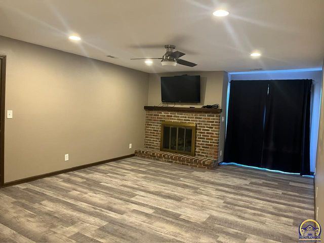 2925 SW Maupin Ln Apt 201, Topeka, KS 66614