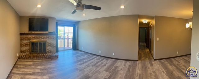 2925 SW Maupin Ln Apt 201, Topeka, KS 66614