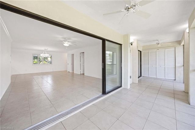 1608 Spoonbill LN # B, Naples, FL 34105