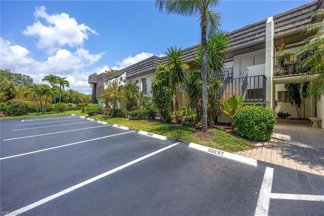 1608 Spoonbill LN # B, Naples, FL 34105