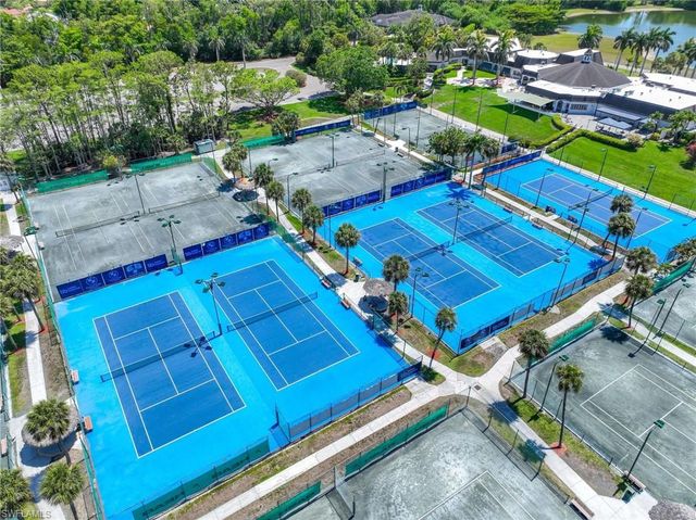 1608 Spoonbill LN # B, Naples, FL 34105