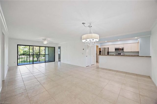 1608 Spoonbill LN # B, Naples, FL 34105