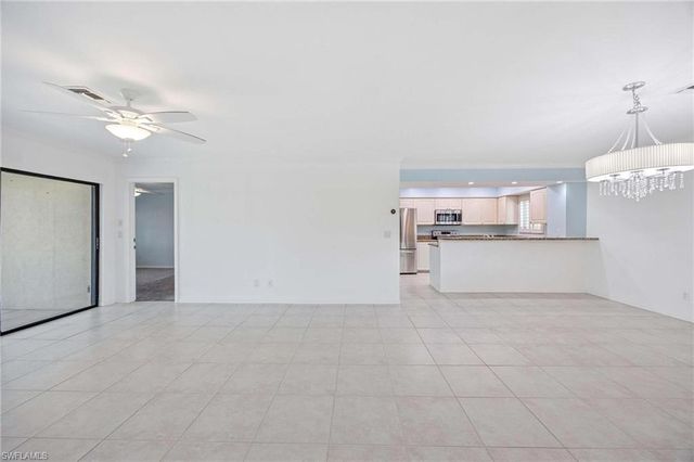 1608 Spoonbill LN # B, Naples, FL 34105