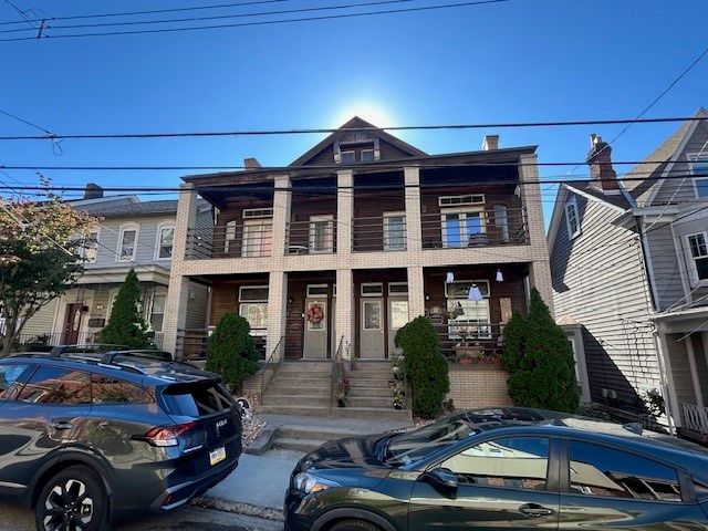125 & 127 West Sycamore Avenue, Mt Washington, PA 15211
