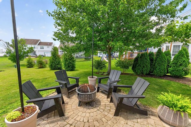 6395 Albany Gardens Drive, New Albany, OH 43054