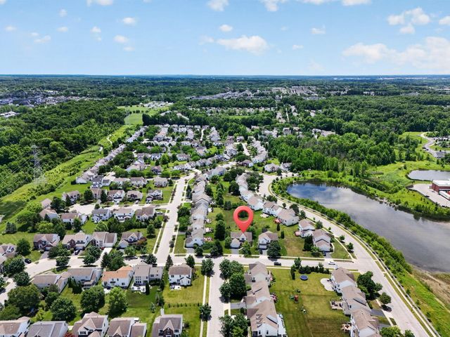 6395 Albany Gardens Drive, New Albany, OH 43054