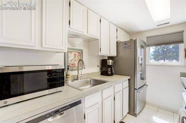 1098 Fontmore Road B, Colorado Springs, CO 80904
