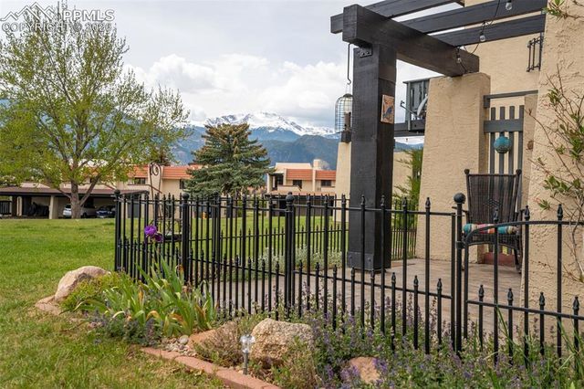1098 Fontmore Road B, Colorado Springs, CO 80904