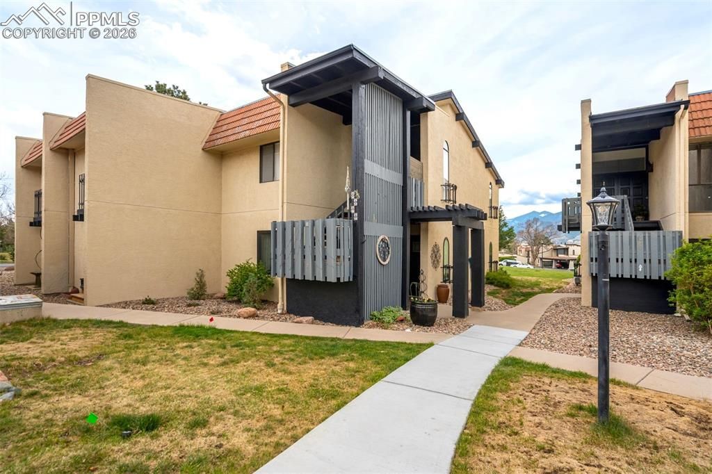 1098 Fontmore Road B, Colorado Springs, CO 80904