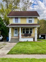 827 W 21st Street, Lorain, OH 44052