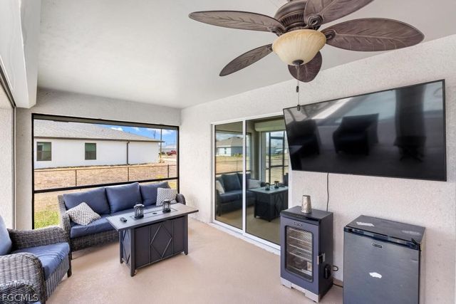 101 NW 25th TER, Cape Coral, FL 33993