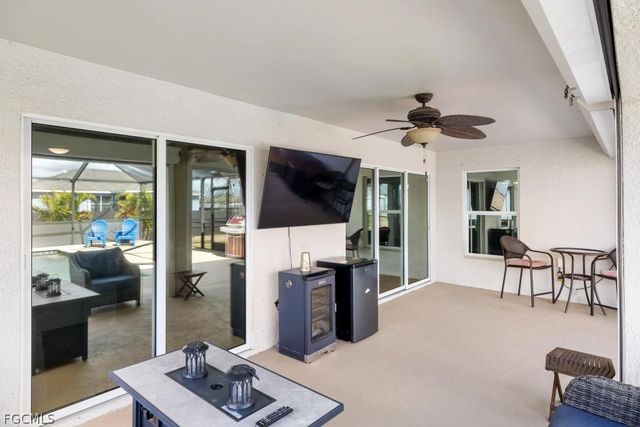 101 NW 25th TER, Cape Coral, FL 33993