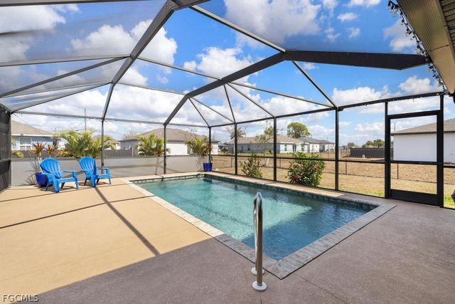 101 NW 25th TER, Cape Coral, FL 33993