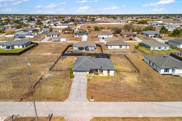 101 NW 25th TER, Cape Coral, FL 33993