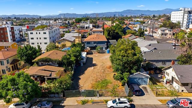1339 W 35th Place, Los Angeles, CA 90007