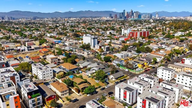 1339 W 35th Place, Los Angeles, CA 90007