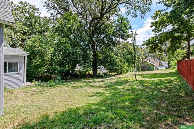 1221 A Avenue, Plattsmouth, NE 68048