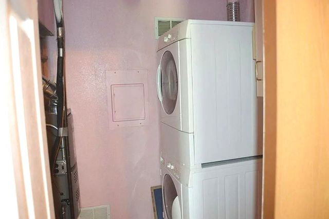 877 Cross Creek Drive B1, Roselle, IL 60172