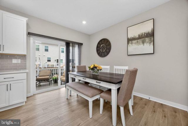 2 KARPOVICH ALY ALY, Bridgeport, PA 19405