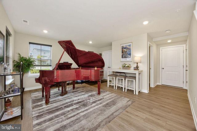 2 KARPOVICH ALY ALY, Bridgeport, PA 19405