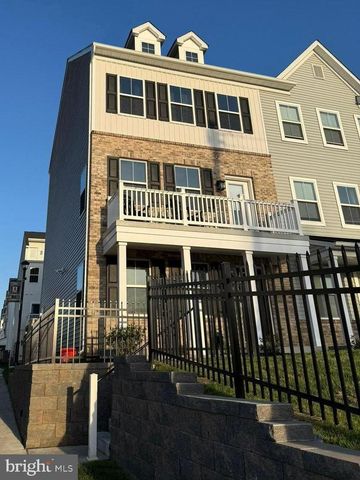 2 KARPOVICH ALY ALY, Bridgeport, PA 19405