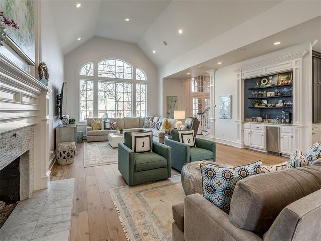 6205 Oak Forest Road, Edmond, OK 73025