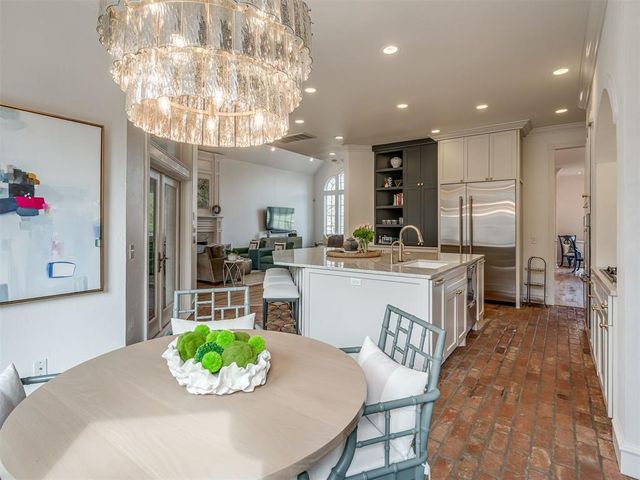 6205 Oak Forest Road, Edmond, OK 73025