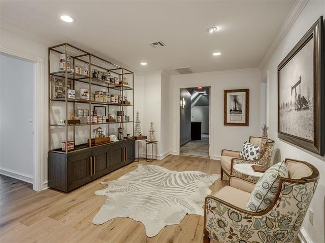 6205 Oak Forest Road, Edmond, OK 73025