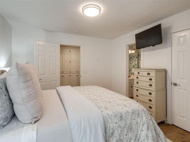 6205 Oak Forest Road, Edmond, OK 73025