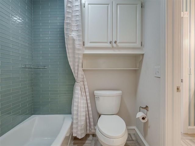 6205 Oak Forest Road, Edmond, OK 73025