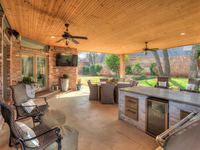 6205 Oak Forest Road, Edmond, OK 73025