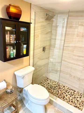 7893 SAILBOAT KEY BOULEVARD S 101, South Pasadena, FL 33707